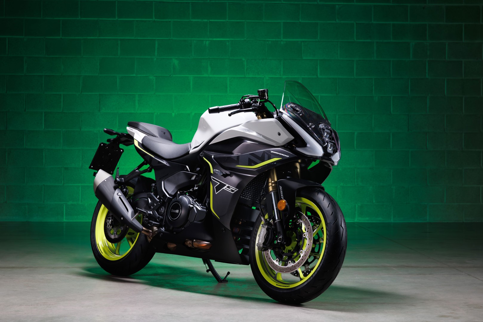 Benelli Tornado 550