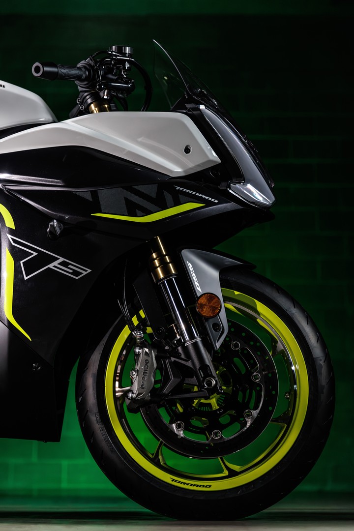 Benelli Tornado 550 - lato