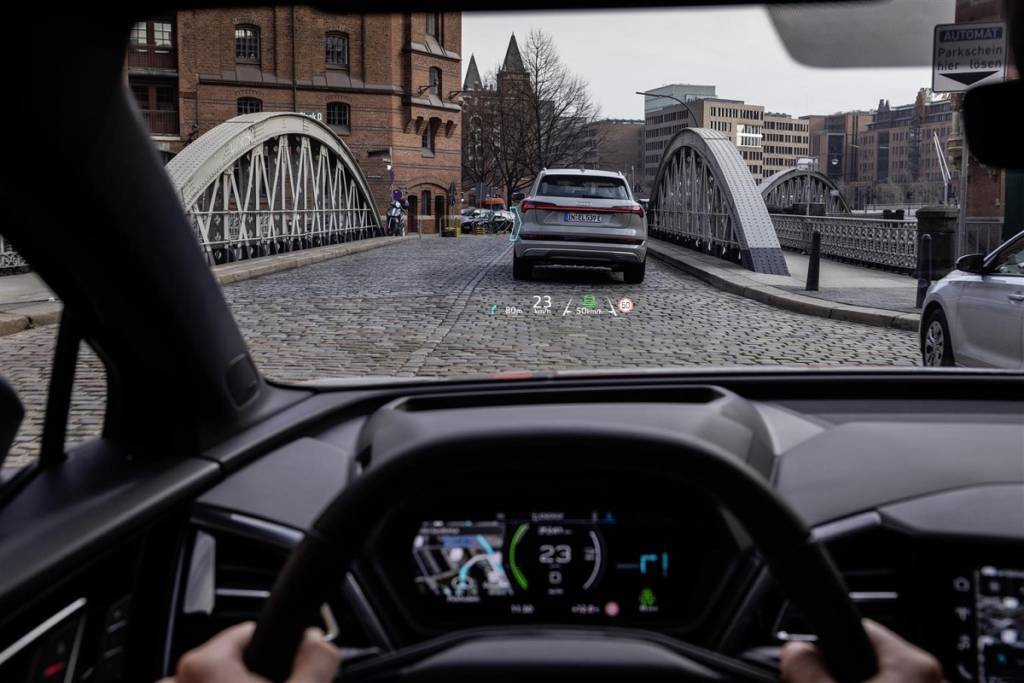 head-up-display-q4-e-tron-1024x683