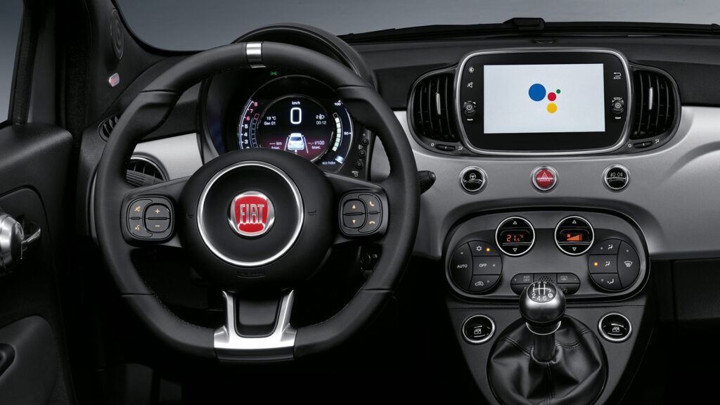 500-hey-google-interiors-steering-wheel-zoom-desktop-1920x1080